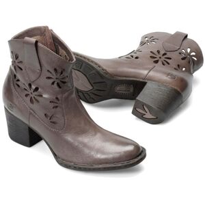 Born Ivy Brown Leather Daisy Floral Cutout Cowboy Cowgirl Western Boho Boots 9.5